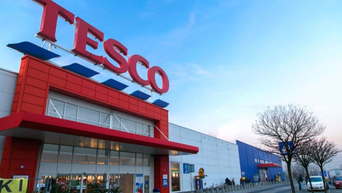 Bezuhant a tej és a tojás ára a Tescóban