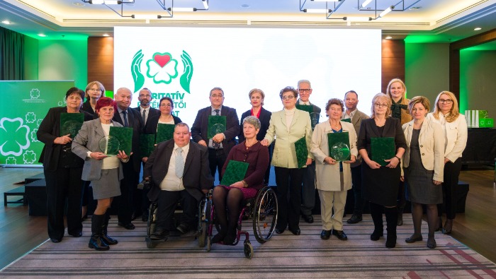 Húsz éve sikeres a Karitatív sorsjegyértékesítési hálózat