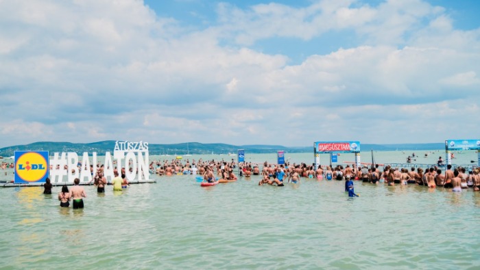 Még nem késő: itt az idő felkészülni a Balaton-átúszásra!