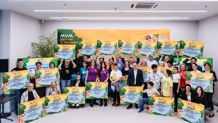 Százmillió forintos támogatást nyújt az MVM Csoport