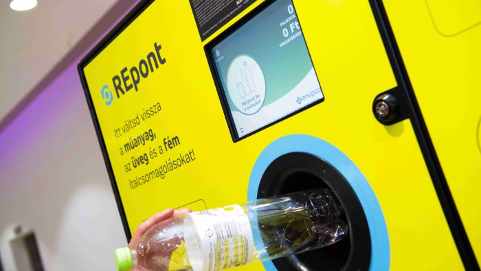 Több mint 333 millió palackot váltottak vissza az ALDI-nál