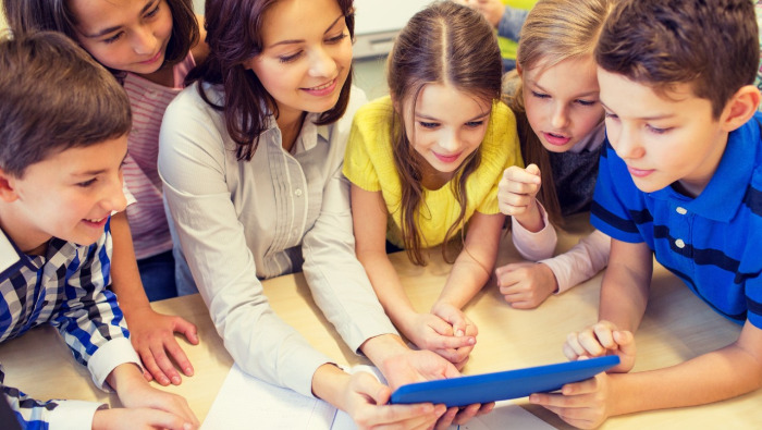 Játszva tanít az E.ON programja