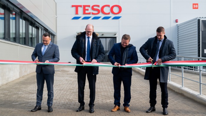 Átadták a Tesco új 100 ezer nm-es logisztikai központját