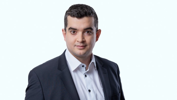 „A valódi siker mércéje: az üzleti eredményen túl az ügyfél-elégedettség és a stabil, hosszú távú partnerkapcsolatok.”