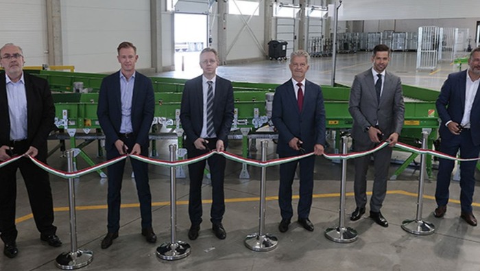 Automatizált szállítópályát adott át a Magyar Posta