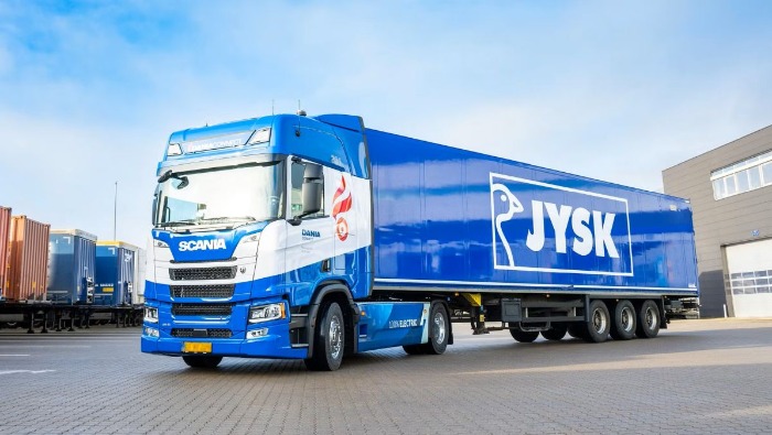 A JYSK elektromos teher-autókat alkalmaz a Dániai konténerszállításban