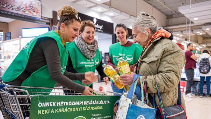152 áruház, 3 nap, 111 millió forint értékű termékadomány