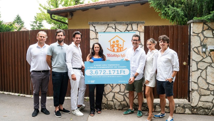 Példaértékű összefogás a padelpályán