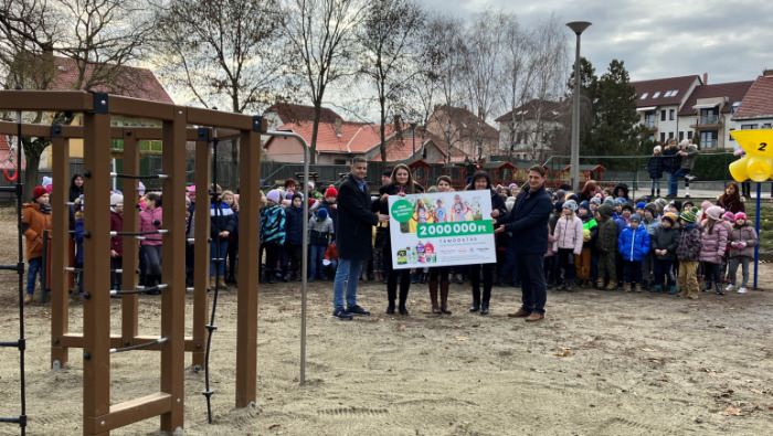 Több, mint 10 tonna műanyagot gyűjtött össze a Henkel és a Rossmann