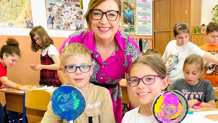 Több mint 200 gyermekhez jutott el a kreatív tanóra öröme