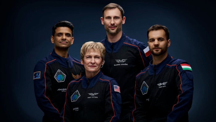 Tarolt saját idősávjában Kapu Tibor hazatérésének élő közvetítése