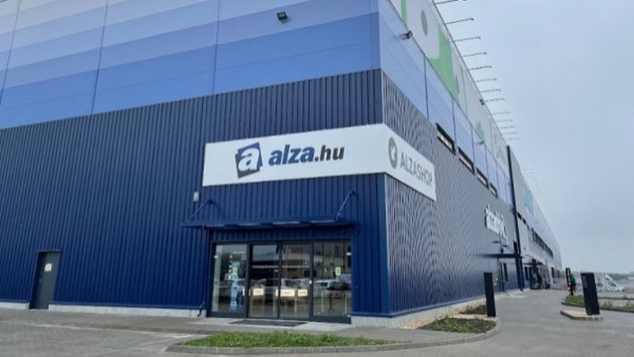Új logisztikai központ, áruház és AlzaDrive szolgáltatás az Alza.hu-n