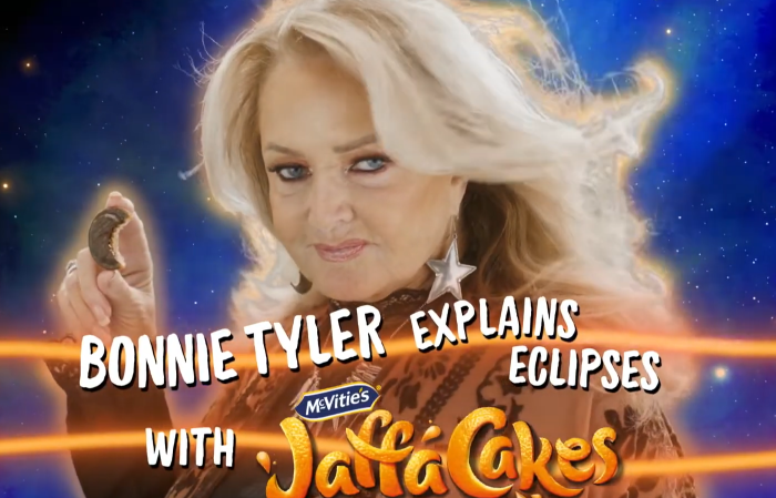 Meghalt Bonnie Tyler, aki hangjával, dalaival és humorával a reklámvilágban is nyomott hagyott