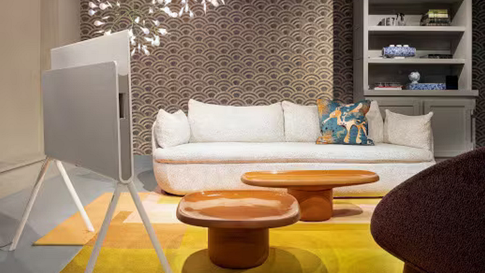 Különleges formatervezésű televíziókat mutat be az LG