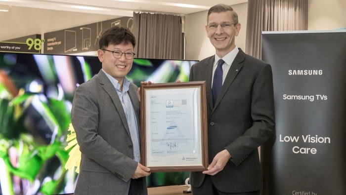 Látási nehézséggel élőket támogató tanúsítványt kapott a Samsung