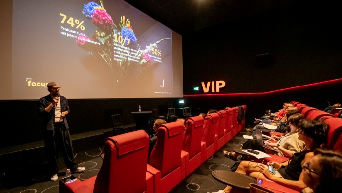 Az Euronics ledönti a demóvideók unalmas világát