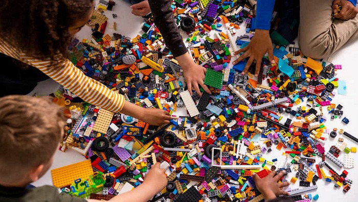 90 éves a LEGO!