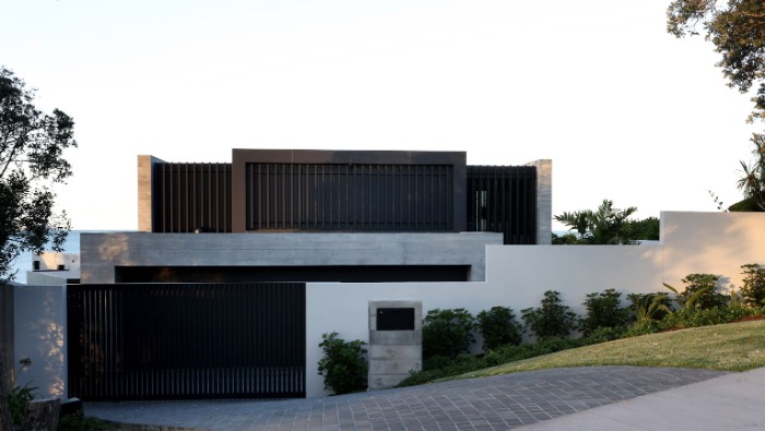 Nagyratörő tervek három sorozatban