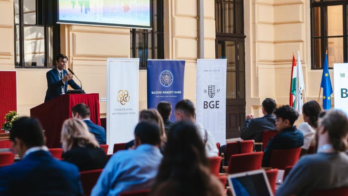 Ázsiai válaszok a világ energiabiztonsági kihívásaira 