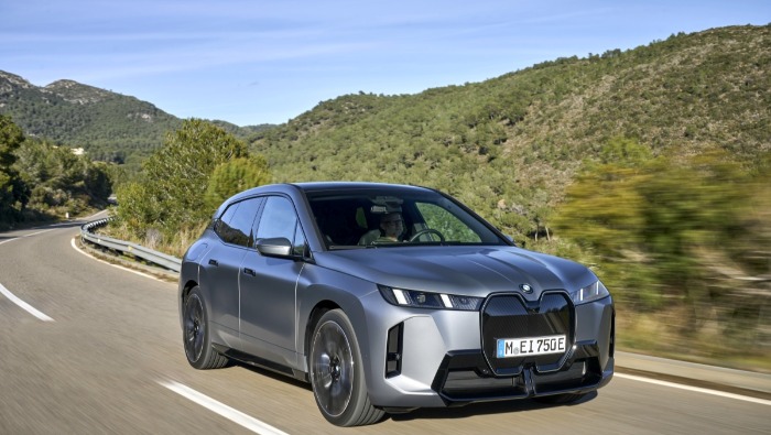 A BMW Group értékesítési fejlődéssel zárta 2025 második negyedét