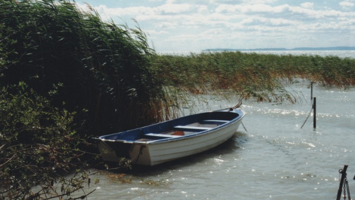 Nincs jelentős csökkenés a tóparti ingatlanok áraiban