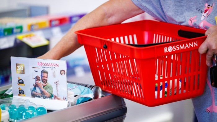 Másodszor emel bért idén a Rossmann