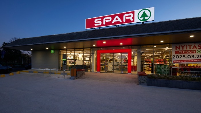 Mintegy 1,4 milliárd forintból modernizálta három áruházát a SPAR