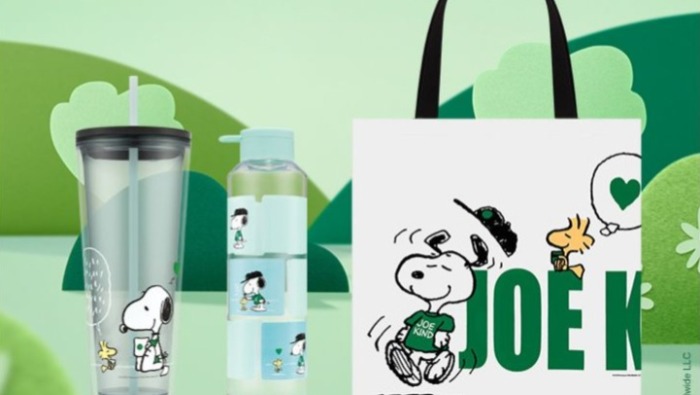 Snoopy beköltözik a Starbucksba