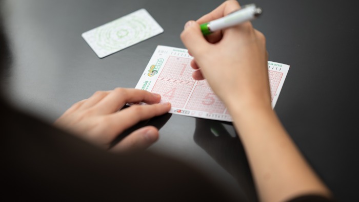A 4 milliárdot ostromolja az Ötöslottó főnyereménye