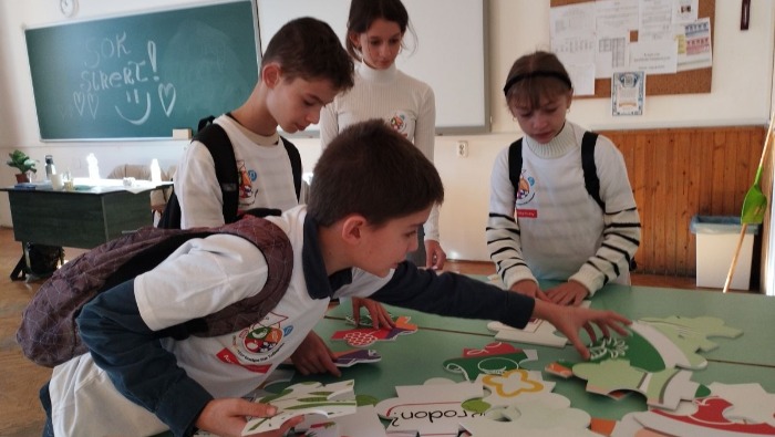 Megvannak az OKOSTÁNYÉR® Országos Diák Tudáspróba nyertesei