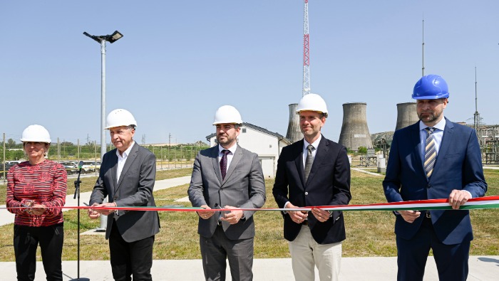 Várpalotán létesített újabb alállomást az E.ON