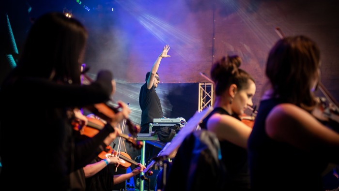 10 nap múlva elképesztő show-val nyílik a Westend felújított ételudvara